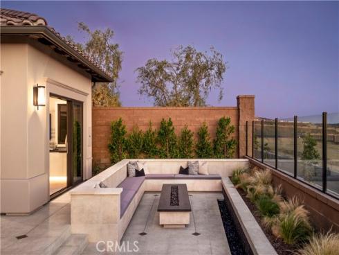 533 Peninsula , Irvine, CA