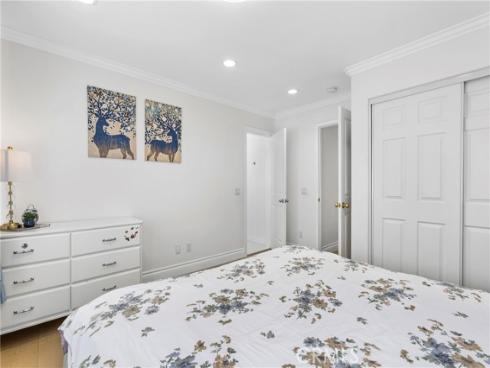 98 Winslow , Irvine, CA