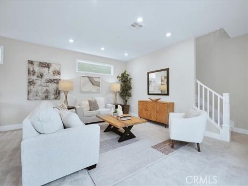 252 Chorus , Irvine, CA