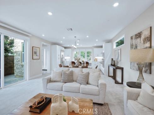 252 Chorus , Irvine, CA