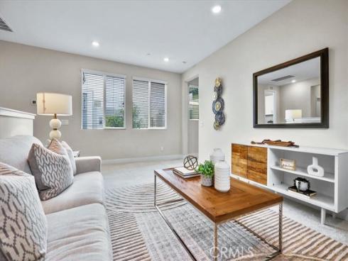 252 Chorus , Irvine, CA