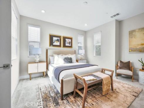 252 Chorus , Irvine, CA