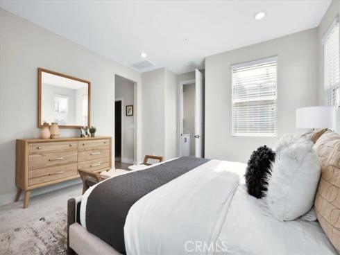 252 Chorus , Irvine, CA