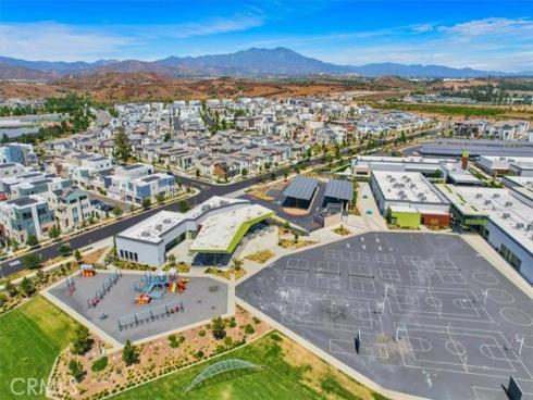 252  Chorus  , Irvine, CA