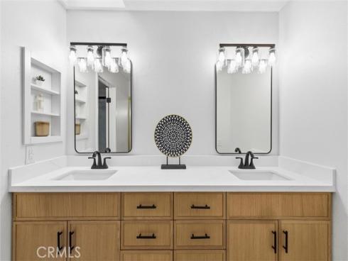 4181 Sandburg , Irvine, CA