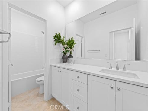 410 Lobata , Irvine, CA