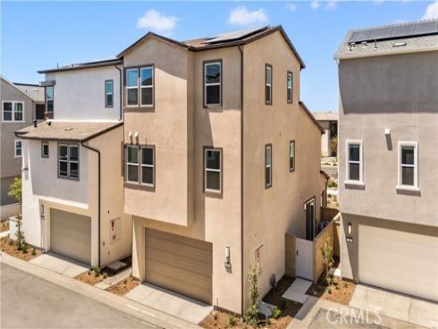 410 Lobata , Irvine, CA