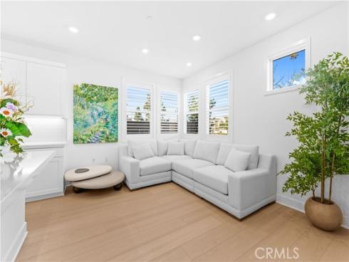 410 Lobata , Irvine, CA