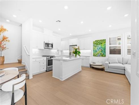 410 Lobata , Irvine, CA