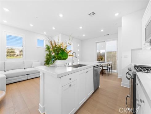 410 Lobata , Irvine, CA