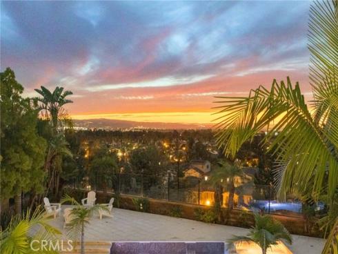 29 Small Grove , Irvine, CA