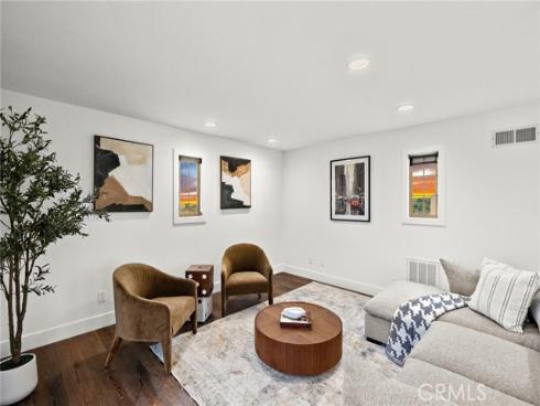 29 Small Grove , Irvine, CA