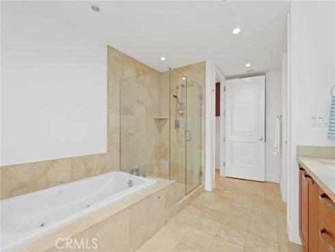 3049 Scholarship , Irvine, CA