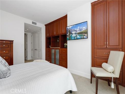 3049 Scholarship , Irvine, CA