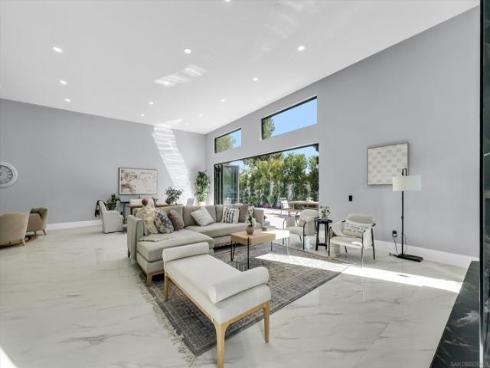 18802 Saginaw Dr , Irvine, CA