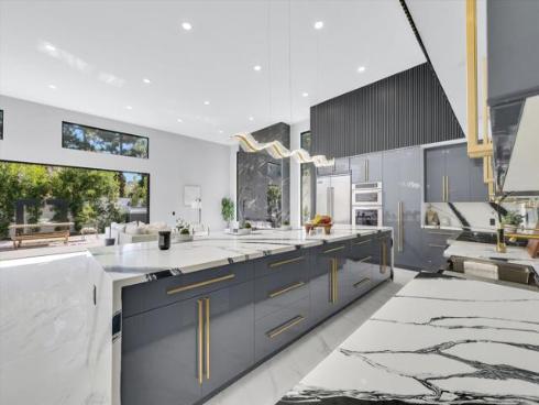 18802 Saginaw Dr , Irvine, CA