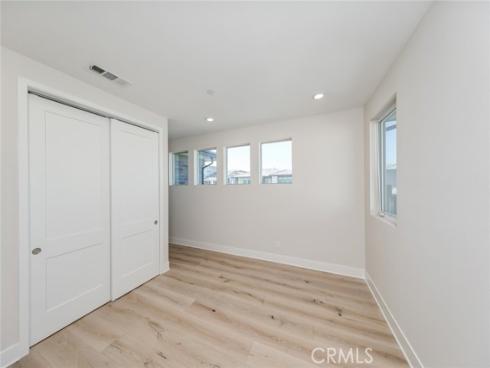 56 Chasma , Irvine, CA