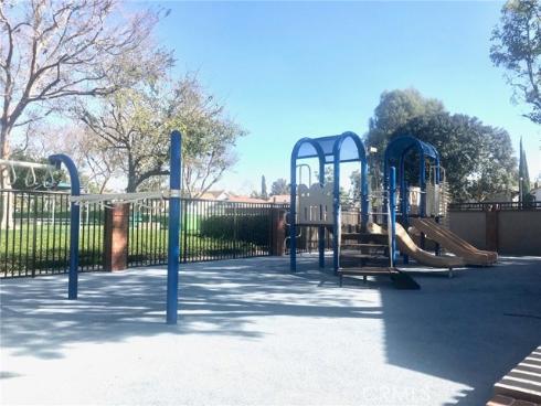 27  Alameda  , Irvine, CA