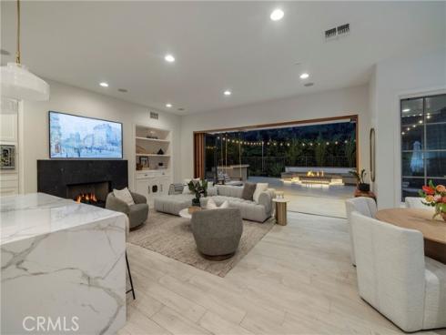 46 Woods Trail , Irvine, CA