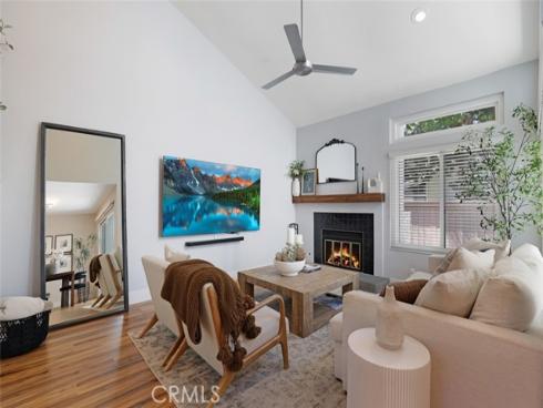 390 Deerfield , Irvine, CA