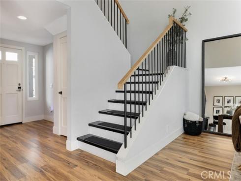 390 Deerfield , Irvine, CA