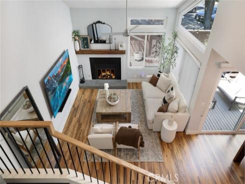 390 Deerfield , Irvine, CA