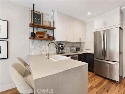 390 Deerfield , Irvine, CA