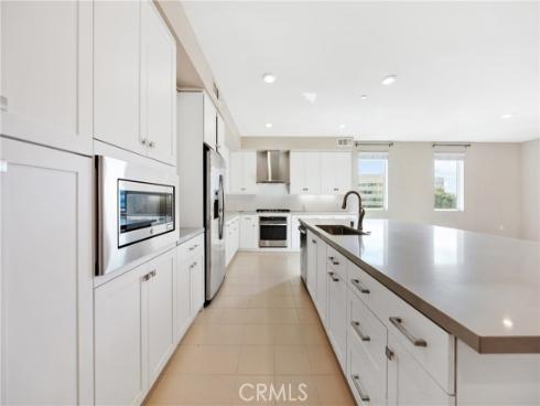 202 Tribeca , Irvine, CA