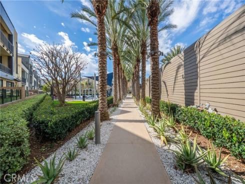 202 Tribeca , Irvine, CA