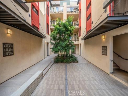 202 Tribeca , Irvine, CA