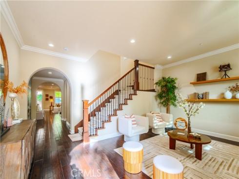 65 Rolling , Irvine, CA