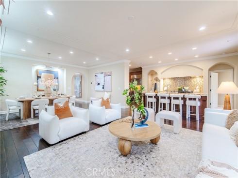 65 Rolling , Irvine, CA