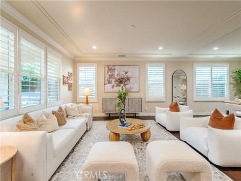 65 Rolling , Irvine, CA