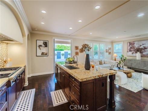 65 Rolling , Irvine, CA