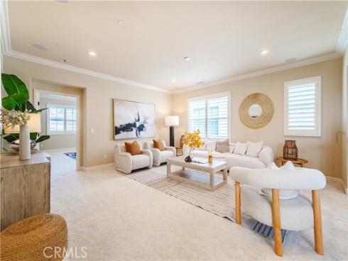 65 Rolling , Irvine, CA