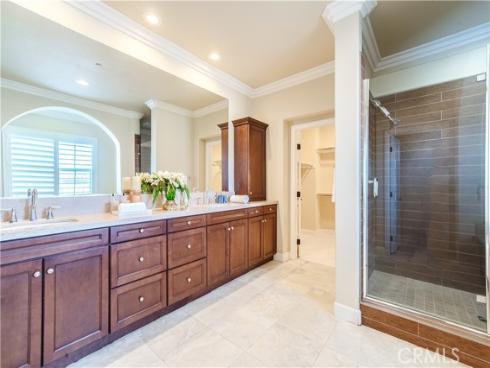 65 Rolling , Irvine, CA