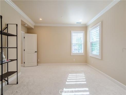 65 Rolling , Irvine, CA