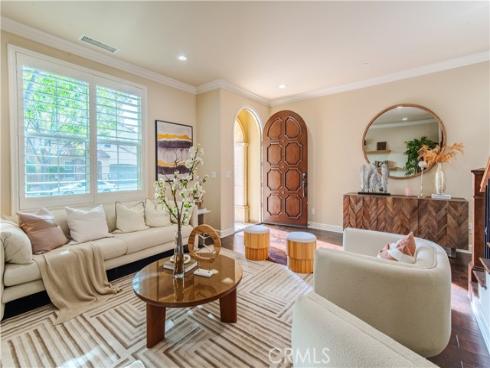 65 Rolling , Irvine, CA