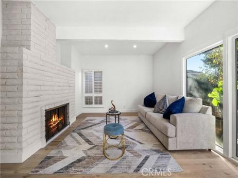 15  Bascom  , Irvine, CA