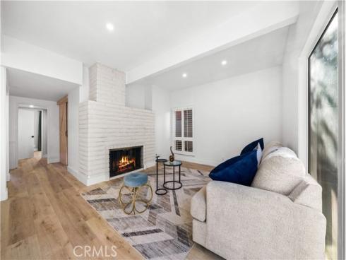 15  Bascom  , Irvine, CA