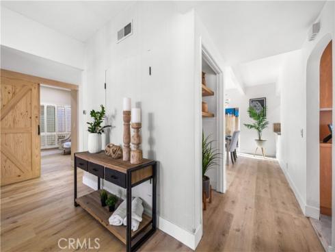 15  Bascom  , Irvine, CA