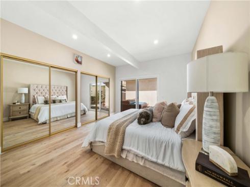 15  Bascom  , Irvine, CA