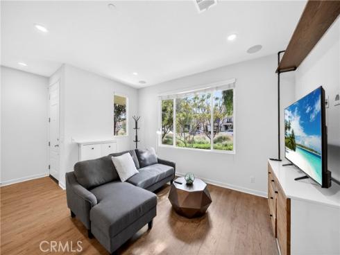 335 Magnet , Irvine, CA