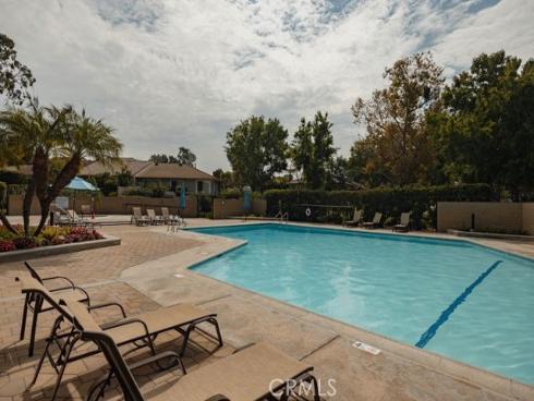 39 S Dogwood  , Irvine, CA