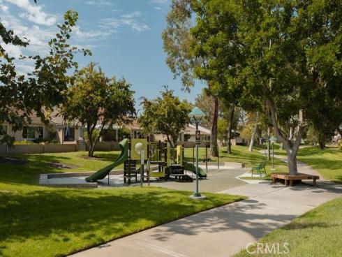 39 S Dogwood  , Irvine, CA