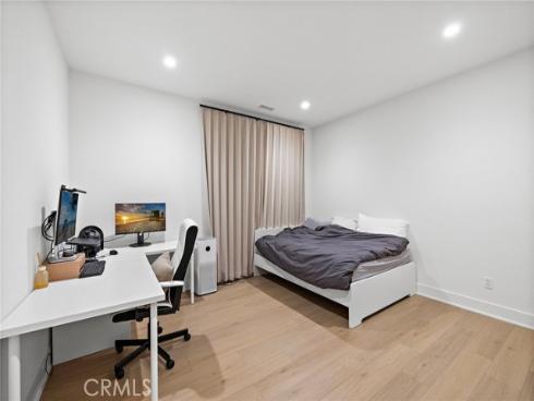 120  eversedge  , Irvine, CA