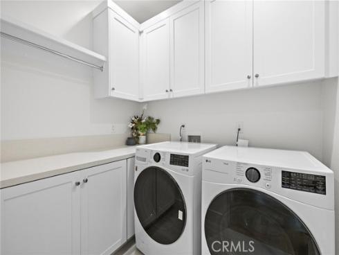 120  eversedge  , Irvine, CA