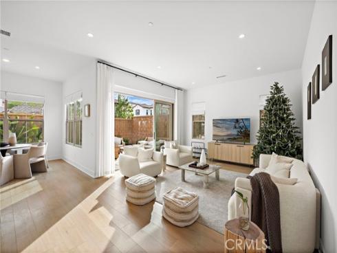 120  eversedge  , Irvine, CA