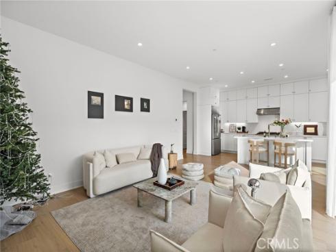 120  eversedge  , Irvine, CA