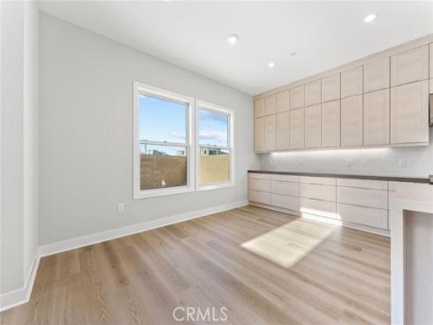 209  Stage  , Irvine, CA